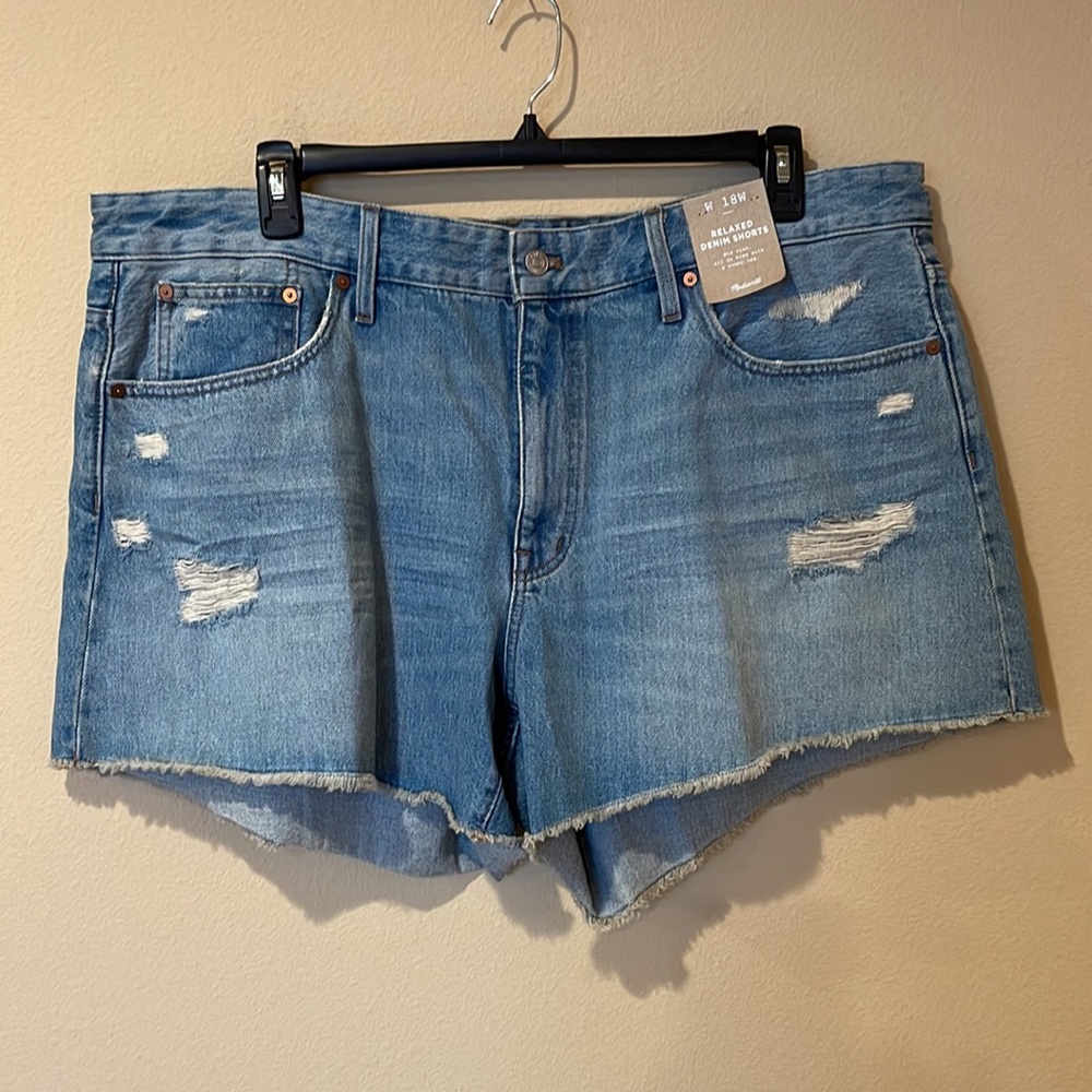 NWT Madewell Destructed Edition Relaxed Denim Short - Picture 3 of 6